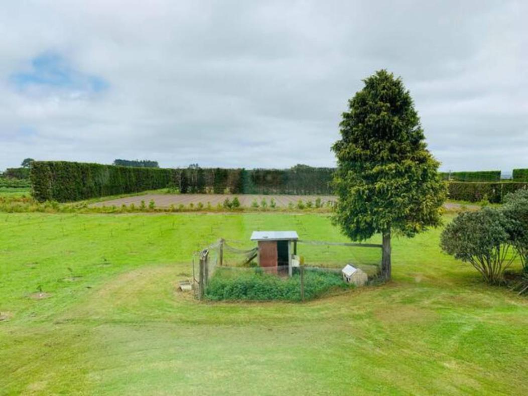 Besties West Auckland Kumeu Exterior photo